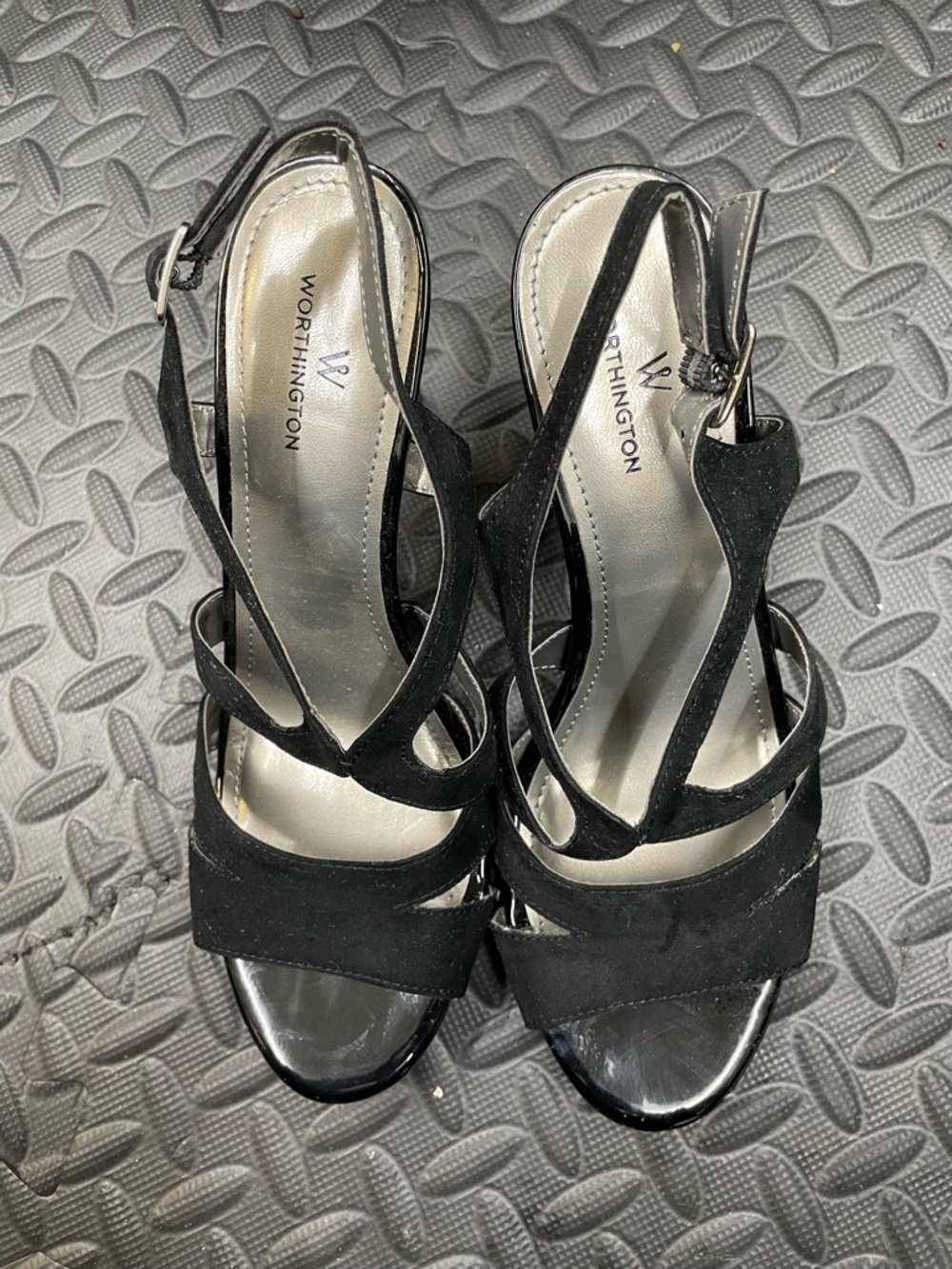 Worthington Black Strappy Heels Women’s Size 8 New with Out Box Never Worn